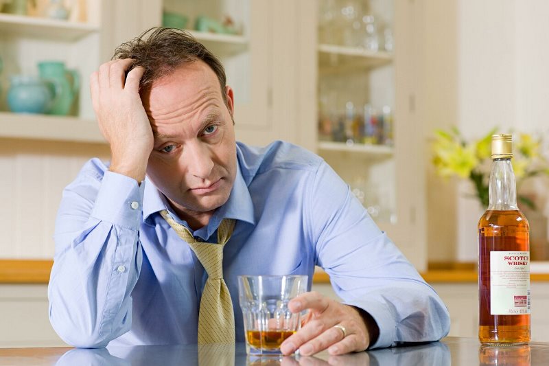 Можно ли пить алкоголь при депрессии